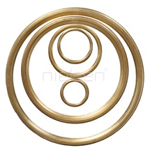 Dřevěné rámy kruh zlatý